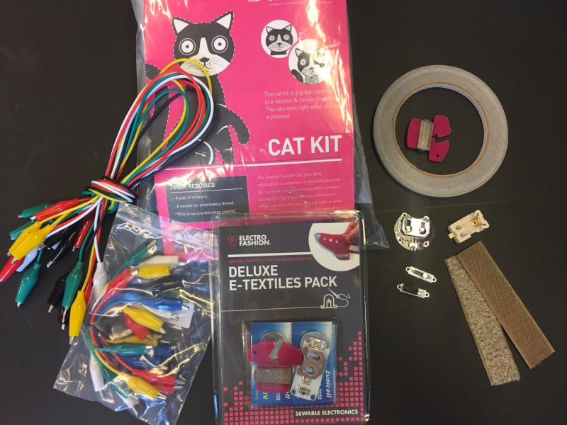 E-tekstil kit til "Sæt Strøm til de Kreative Fag"-bogen