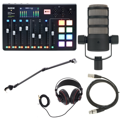 RODEcaster Pro II med fire mikrofonsæt og stativ-arme