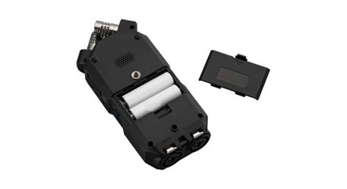 Zoom H4essential